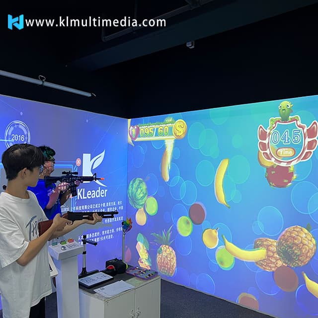 Стрельба из проектора