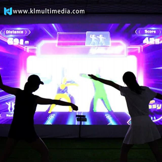 Игра «Дыра в стене»