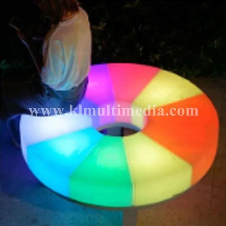 Светящаяся скамейка