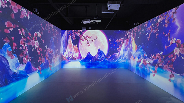 Пейзаж цветения персика