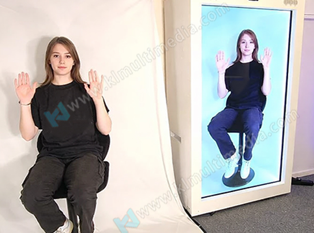 Коробка с голограммой